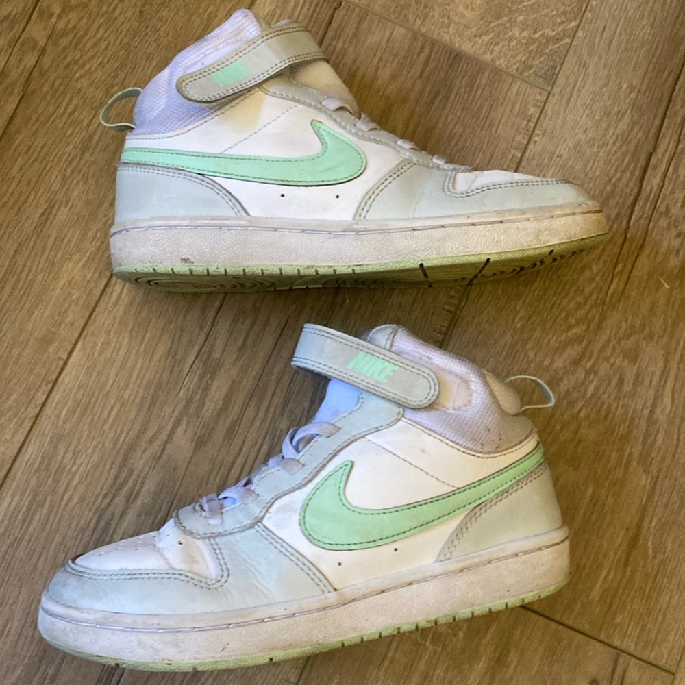 Kid Nike High Tops